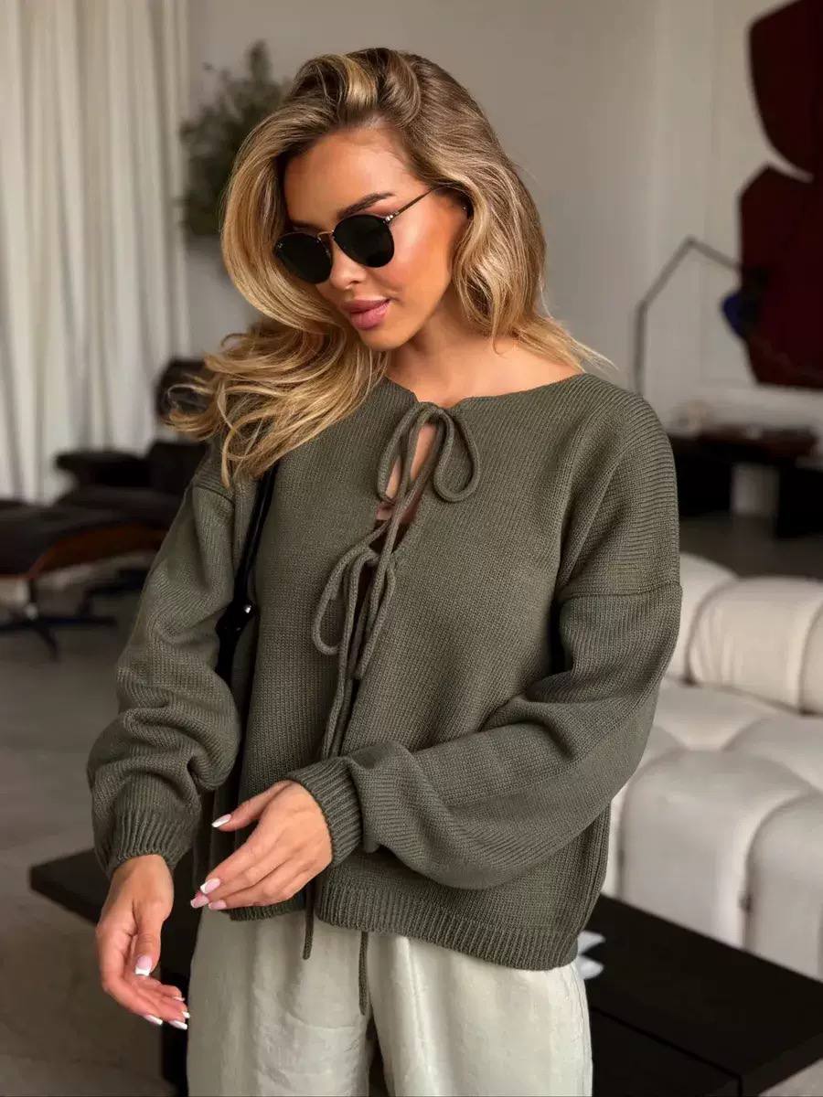 Women's Bow Tie Front Knit Sweater