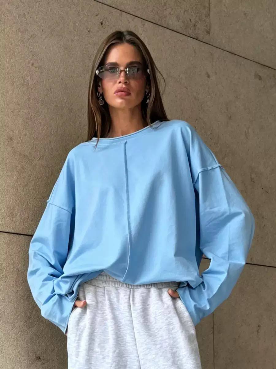 Women's Oversized Raw Edge Sweatshirt