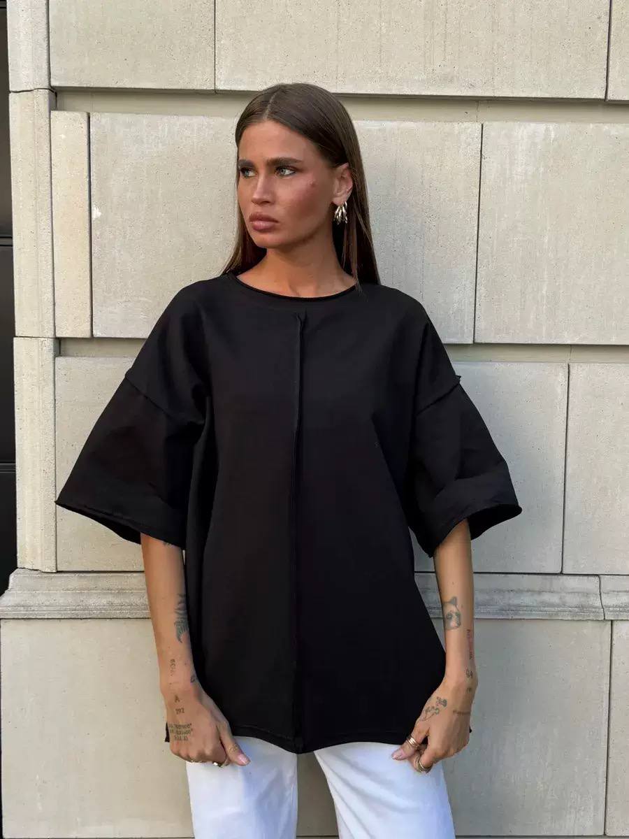 Women's Oversized Raw Seam T-Shirt