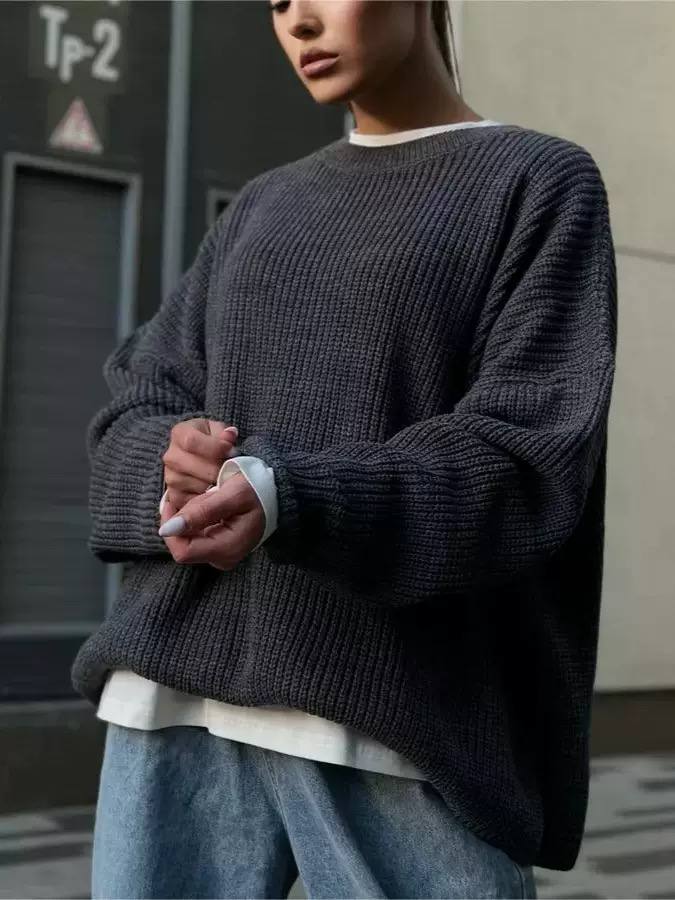 Oversized Knit Sweater – Long Sleeve, Crew Neck & Relaxed Fit