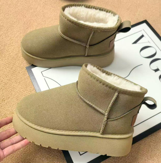 Women's Plush-Lined Platform Ankle Boots product image